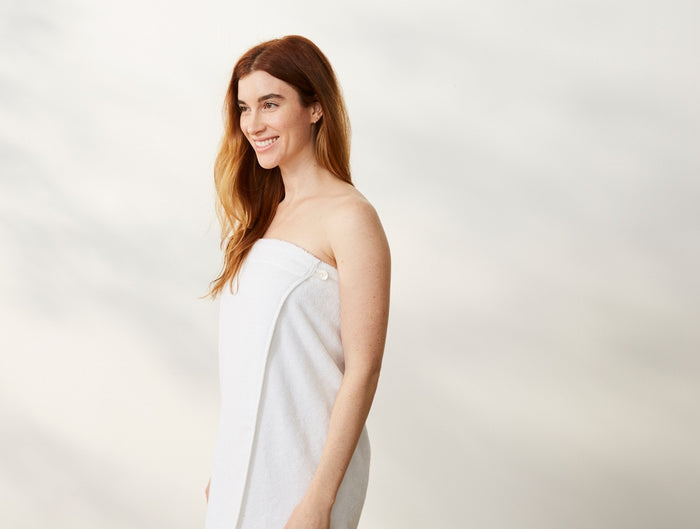 Air Weight Organic Bath Wrap | Alpine White