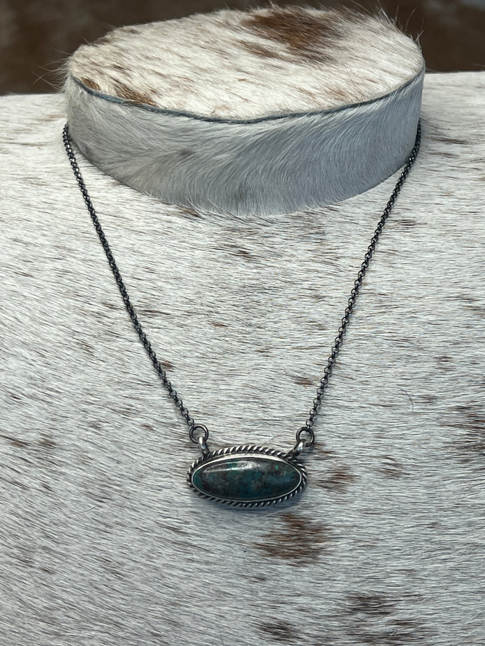 Authentic Navajo Campitos Turquoise Oval Necklace