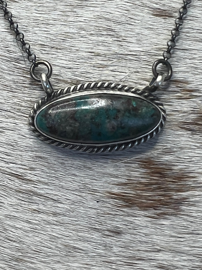 Authentic Navajo Campitos Turquoise Oval Necklace