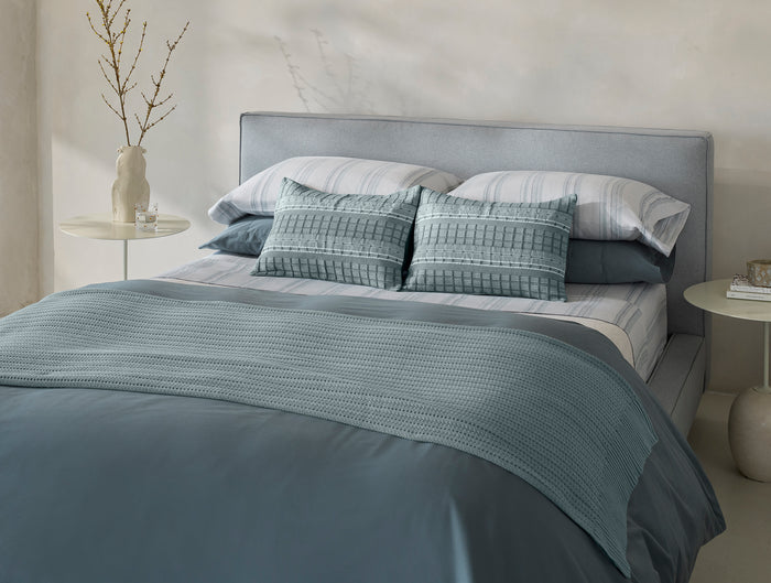 Casa Loma Organic Knit Throw