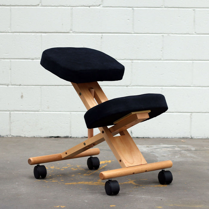Chaise assis-genoux en bois