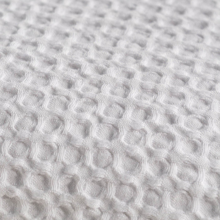 BANUS_COLCHA_BLANCO_DETALLE_DISEÑO