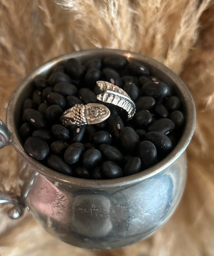 Delayne Reeves Adjustable Sterling Silver Triangle Wire Arrow Ring