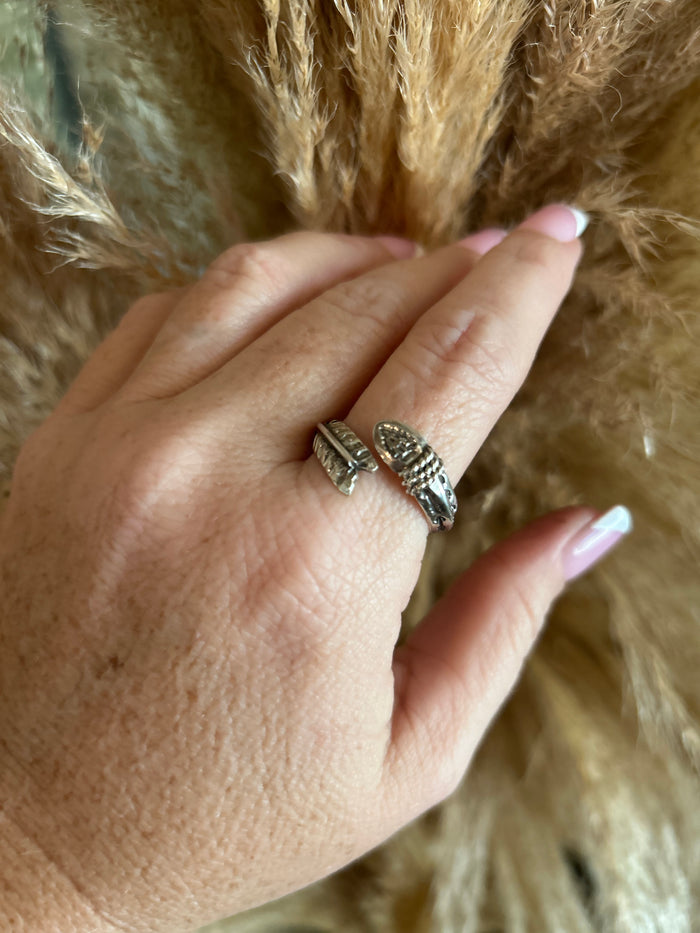 Delayne Reeves Adjustable Sterling Silver Triangle Wire Arrow Ring
