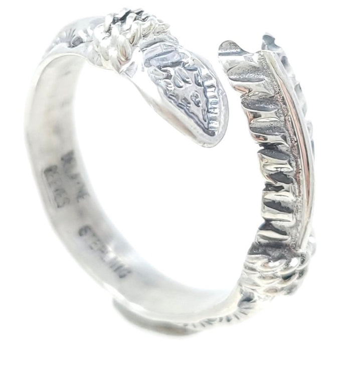 Delayne Reeves Adjustable Sterling Silver Triangle Wire Arrow Ring