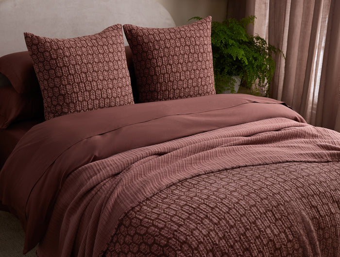 Mirada Organic Matelasse Coverlet