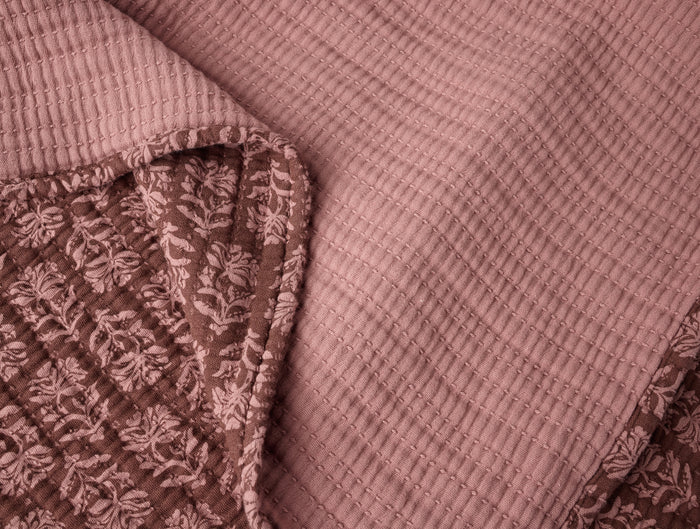 Mirada Organic Matelasse Coverlet