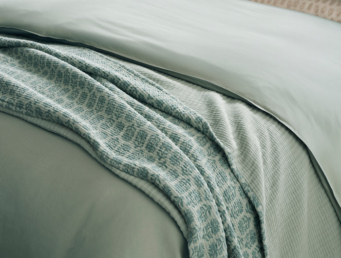 Mirada Organic Matelasse Coverlet