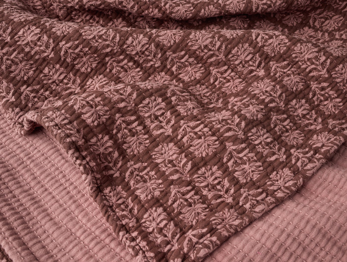 Mirada Organic Matelasse Throw
