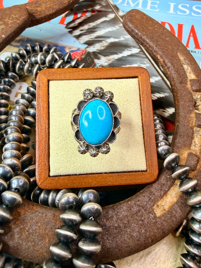 Native Made Kingman Turquoise and Sterling Silver Detailed Ring By Arlene Lewis Size 7