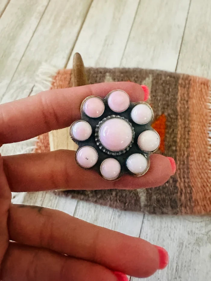 Native Made Queen Pink Conch Shell and Sterling Silver Cluster Ring Size 8.5