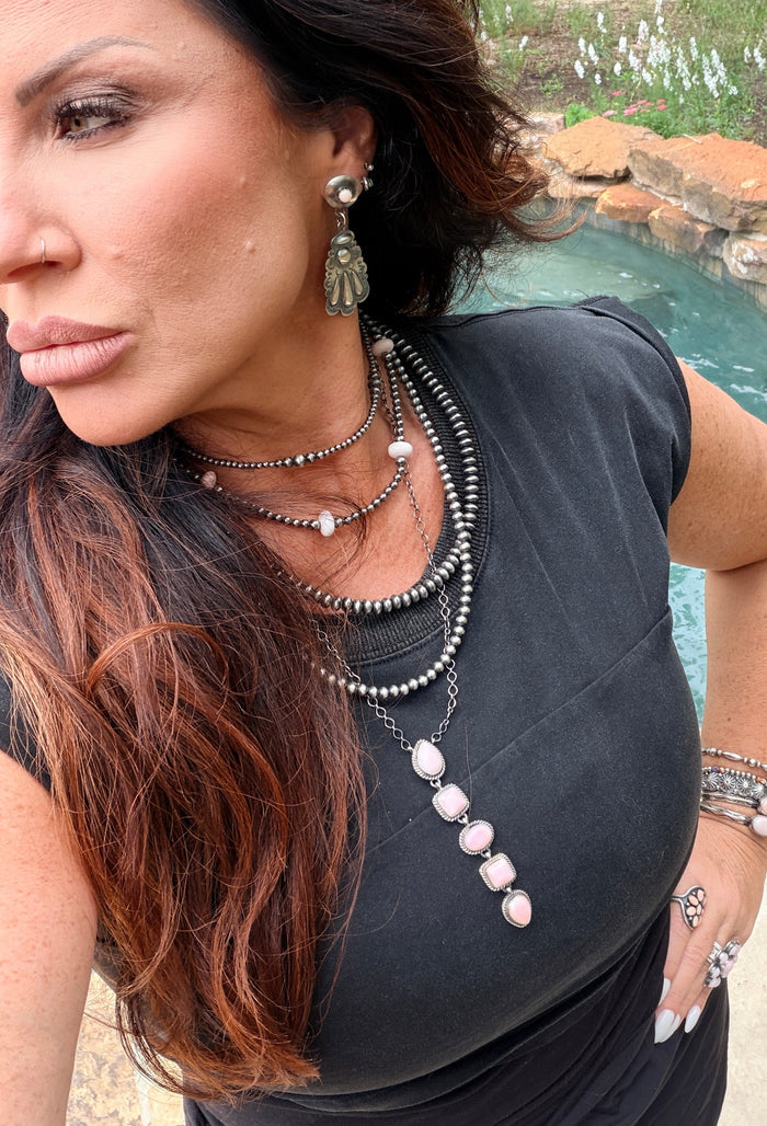 Native Made Queen Pink Conch Shell & Sterling Silver Necklace