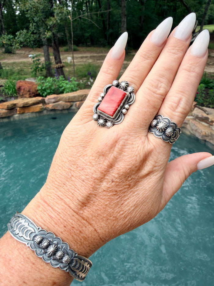 Native Made Red Spiny Oyster, Beautiful Detailed Stamping, Sterling Silver Ring by Benny Ramone Size 7