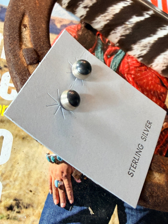Navajo Handmade 7mm Pearl Studs