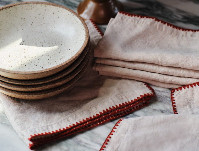Olivos Embroidered Organic Runner + Napkin Set