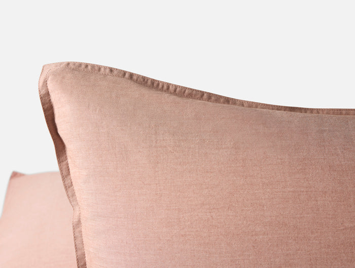 Organic Crinkled Percale™ Sham - Coyuchi | Praline Chambray