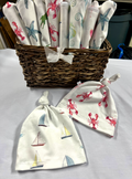 68e688b9d8efa338a0c479c0_baby-beanies-with-knot_1771013077859.png