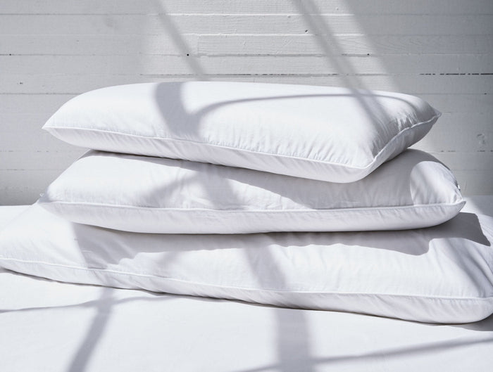 Organic Latex Molded Pillow | Alpine White