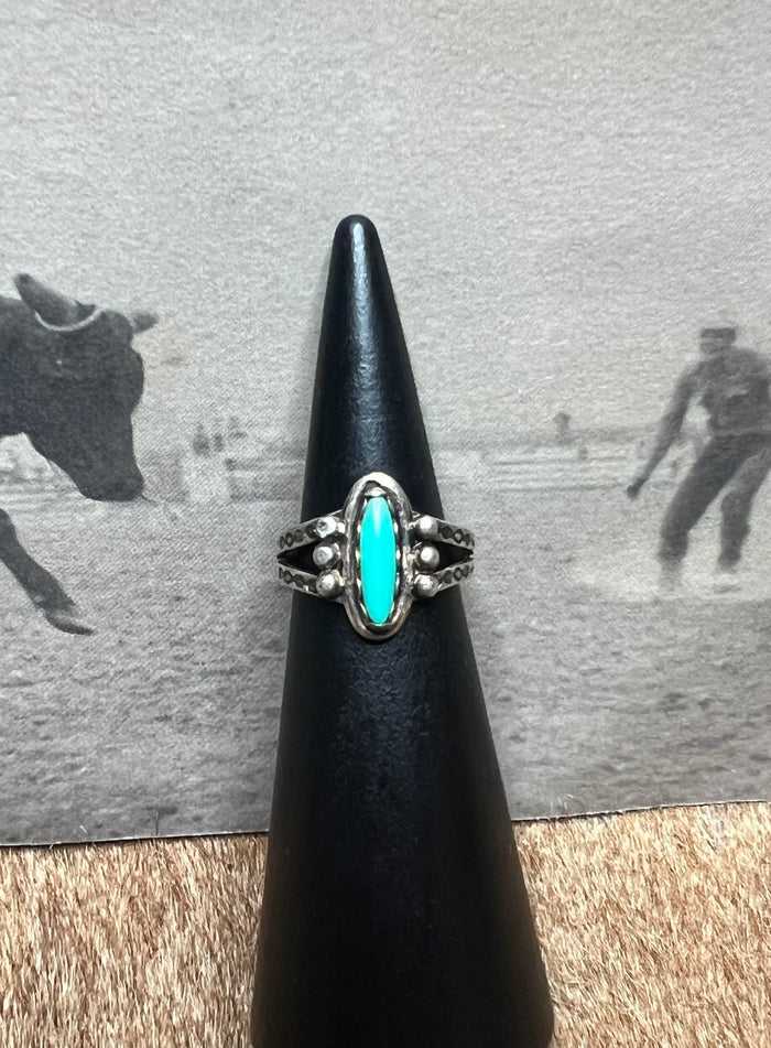 Oval Turquoise Ring size 5