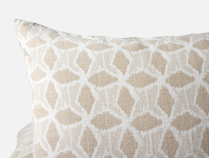 Palomar Organic Sham - Coyuchi | Doe