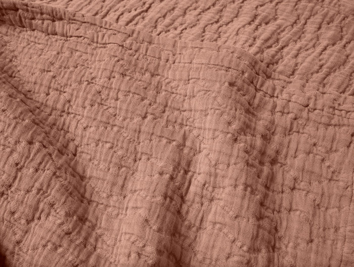 Pescadero Matelasse Organic Blanket - Coyuchi | Praline