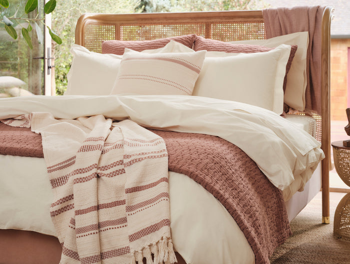 Pescadero Organic Matelasse Coverlet