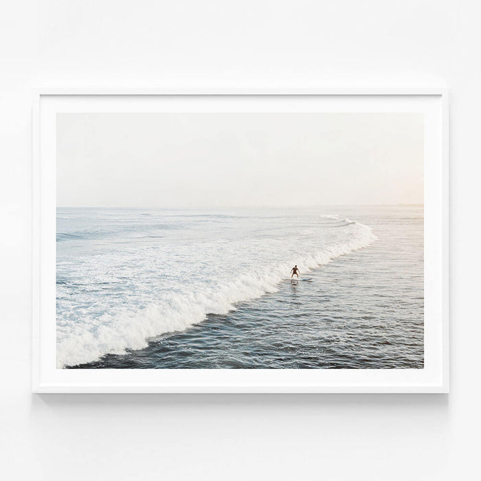 Solo Surfer