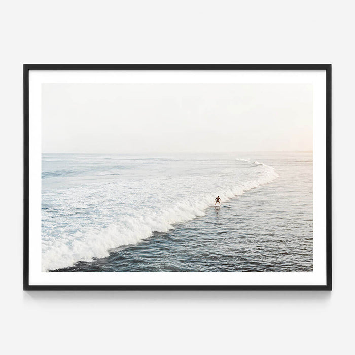 Solo Surfer