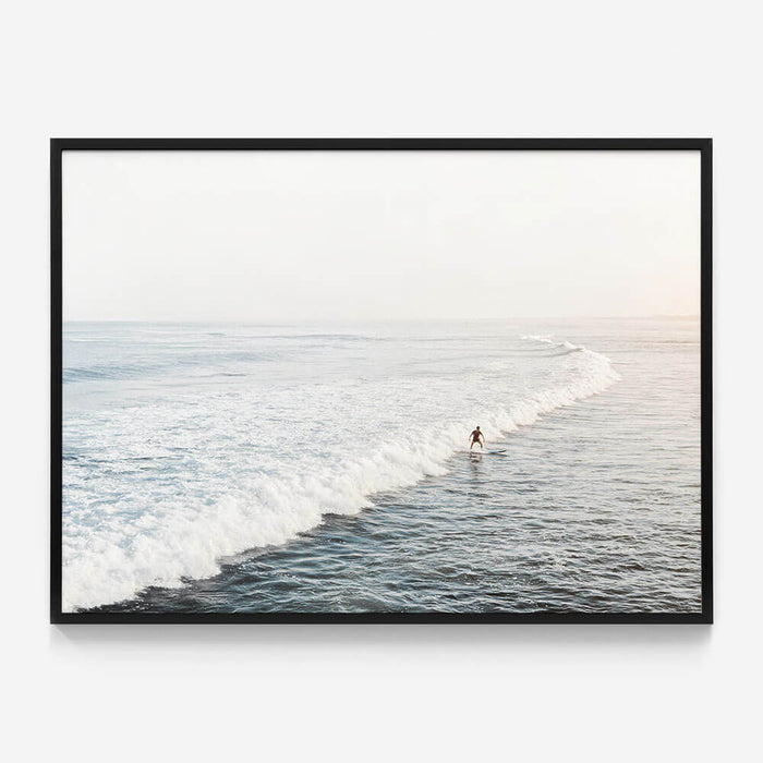 Solo Surfer