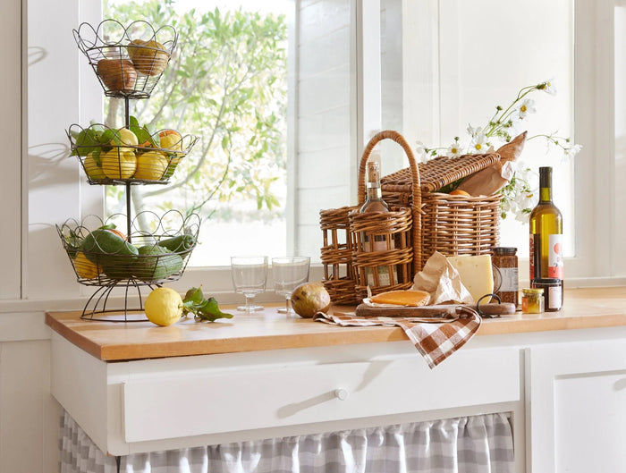 Woven Apéro Wine and Cheese Picnic Basket